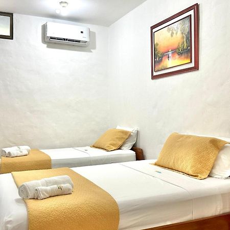 Hostal Suenos Silvestres Пуерто-Айора Екстер'єр фото